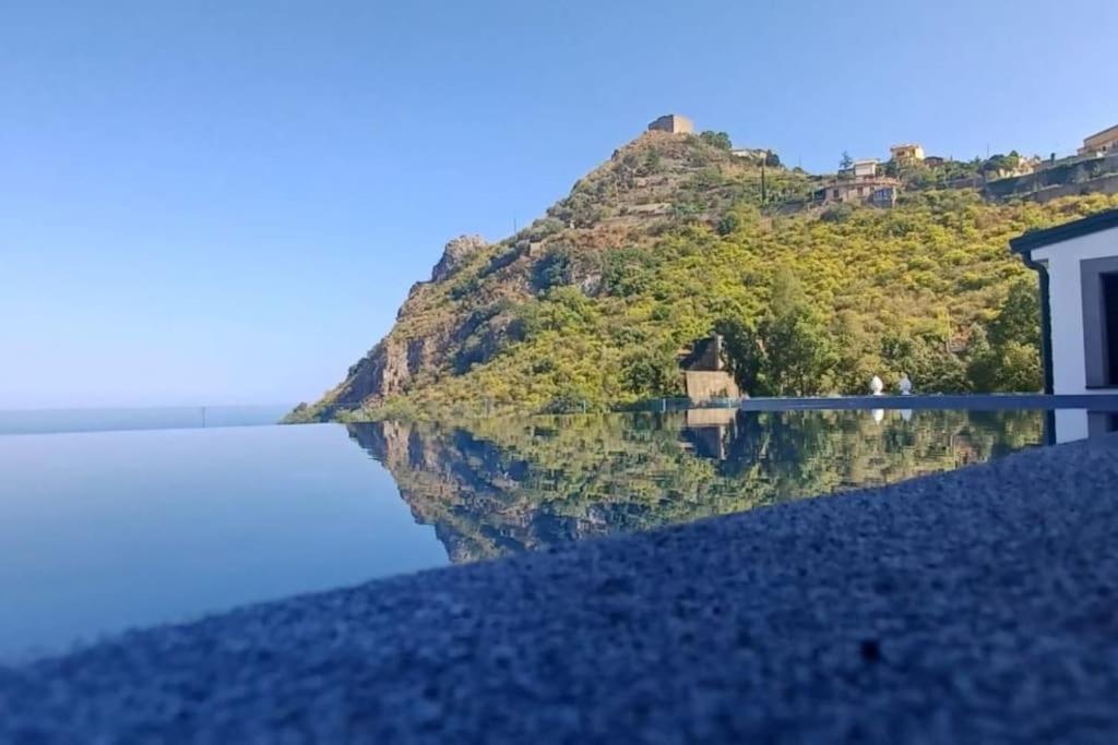 Suite Apartments Branco - Infinity Pool & Sea View - 5 Minuti Dal Centro Taormina Luaran gambar