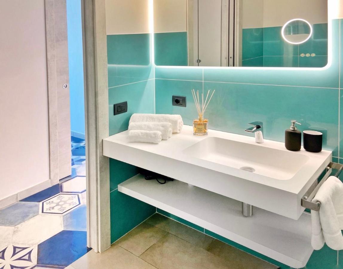 Suite Apartments Branco - Infinity Pool & Sea View - 5 Minuti Dal Centro Taormina Luaran gambar