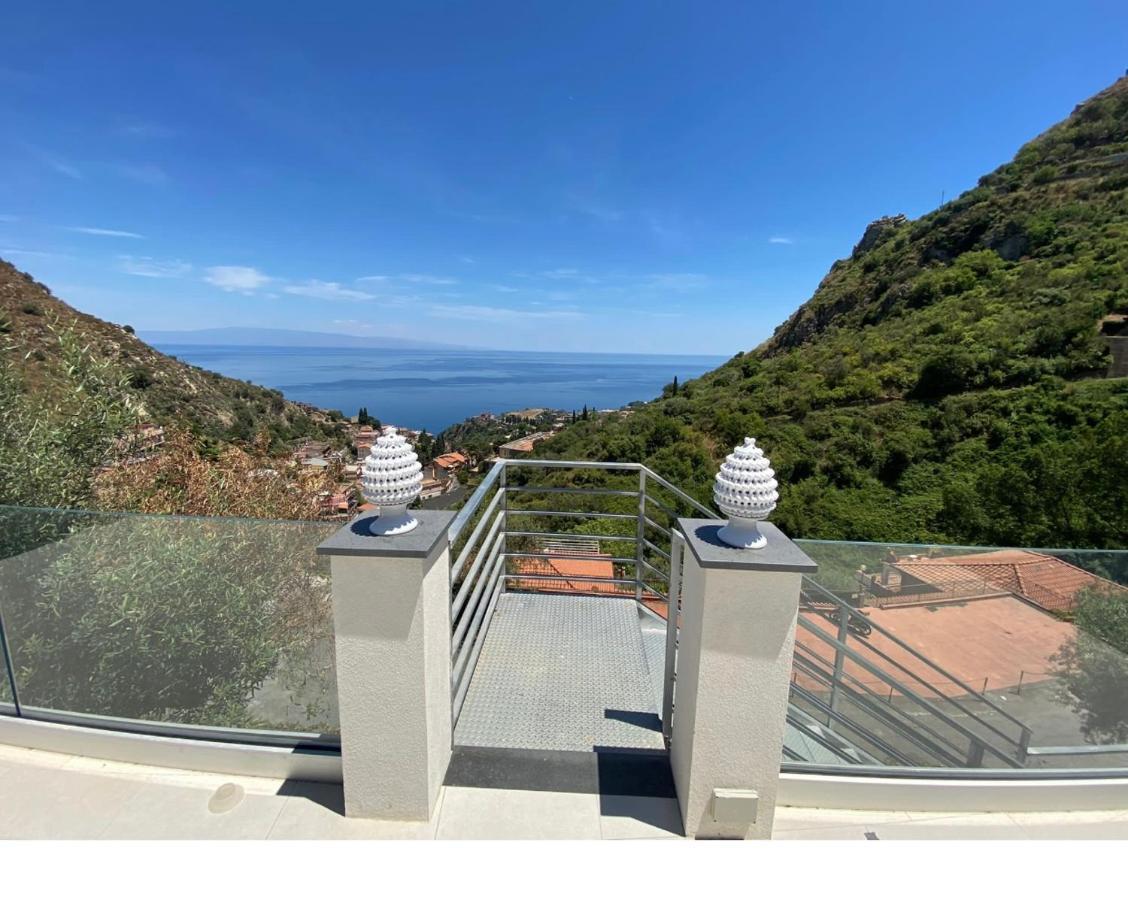 Suite Apartments Branco - Infinity Pool & Sea View - 5 Minuti Dal Centro Taormina Luaran gambar