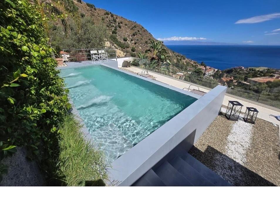 Suite Apartments Branco - Infinity Pool & Sea View - 5 Minuti Dal Centro Taormina Luaran gambar